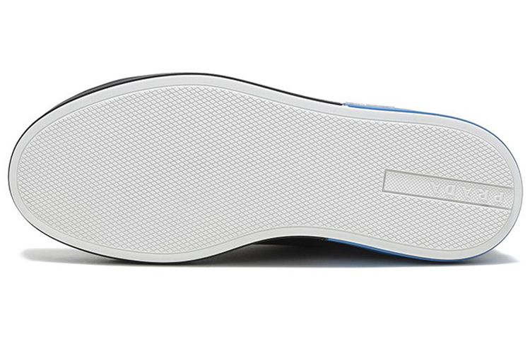 Prada High-Top Lace-Up Sneakers 'Black Blue' 圖 5