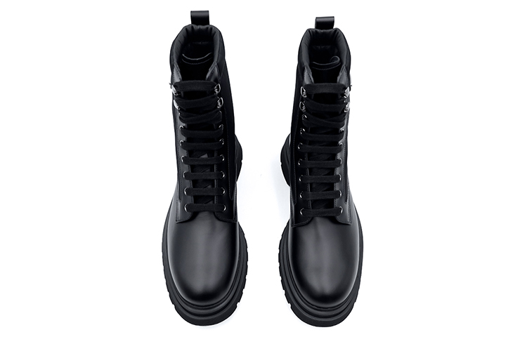 Lookbook 프라다 로고 패치워크 블랙 하이탑 마틴 부츠 2UE011_3LFR_F0002