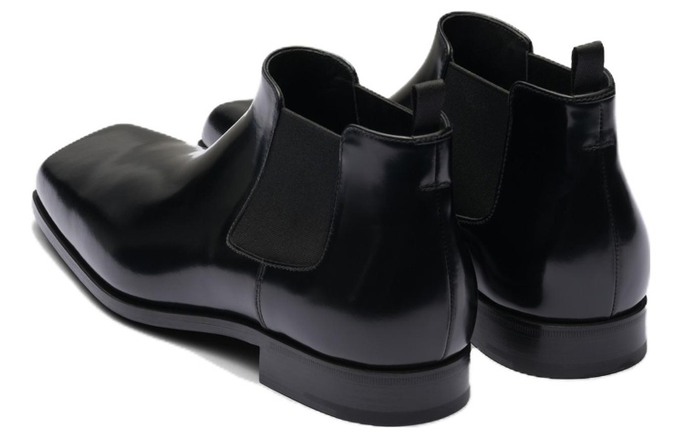 Shop Bottes en cuir Prada Chelsea ''Noir Cheville''. 2TA077_055_F0002_F_X000