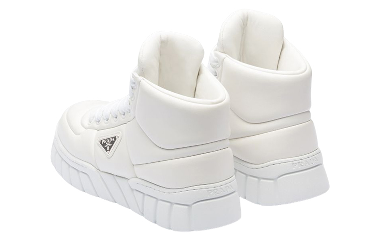 Shop Prada Sneakers Kulit Tinggi 'Fesyen Lace-Up Putih' 2TE193_2DL8_F0009