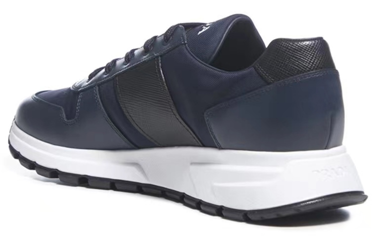 Shop Prada Cuir Lacets Bout Rond Low Top ''Confort Bleu'' 4E3463_3L1K_F0HDP_F_G000
