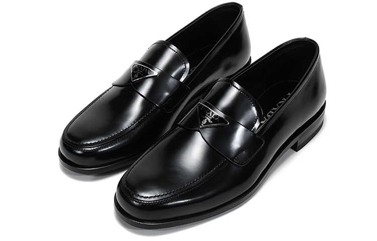 Prada Leather Loafers 'Black Triangle Logo' 圖 3