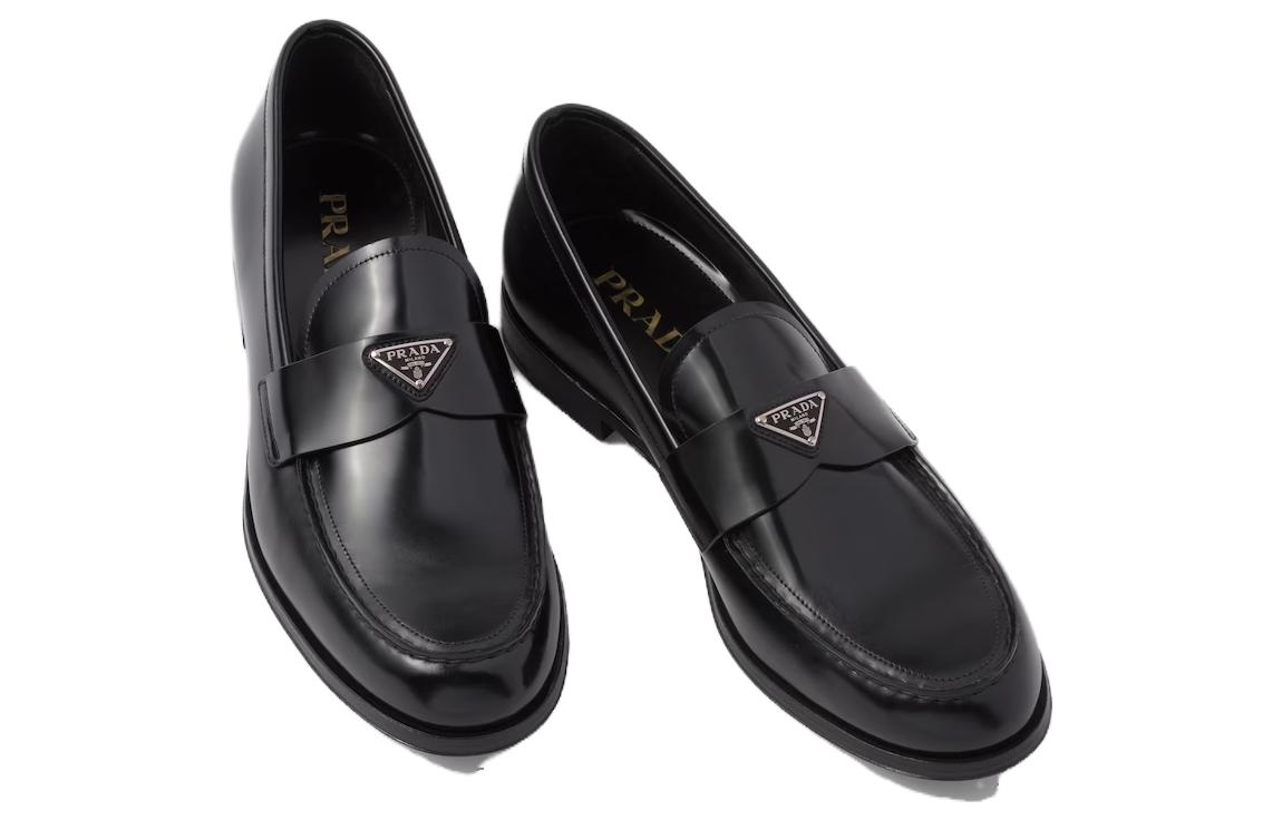 Lookbook Prada Sepatu Loafers Kulit 'Kenyamanan Slip-On Hitam' 2DB205_055_F0002_F_C000