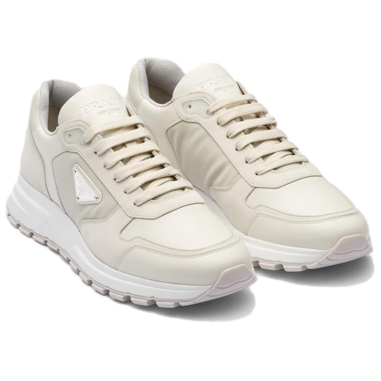 Shop Prada Low-Top Kulit 'Casual Comfort Putih' 2EE390_3LBA_F0K74_F_G000