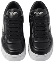 PRADA 皮革 繫帶 耐磨 低筒 運動休閒鞋 男款 黑白 Shop PRADA 皮革 繫帶 耐磨 低筒 運動休閒鞋 男款 黑白