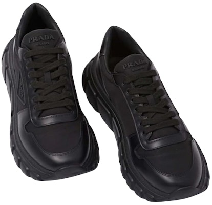 PRADA 皮革 徽章 低筒 運動鞋 黑色 Shop PRADA 皮革 徽章 低筒 運動鞋 黑色