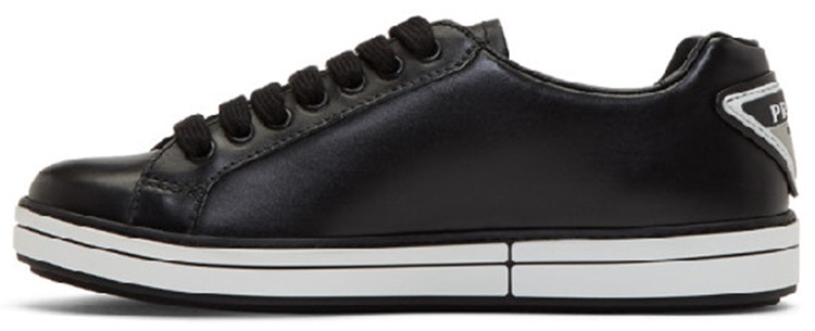 prada-leather-plaque-sneaker-black-4-e3314-6-dt-f0002