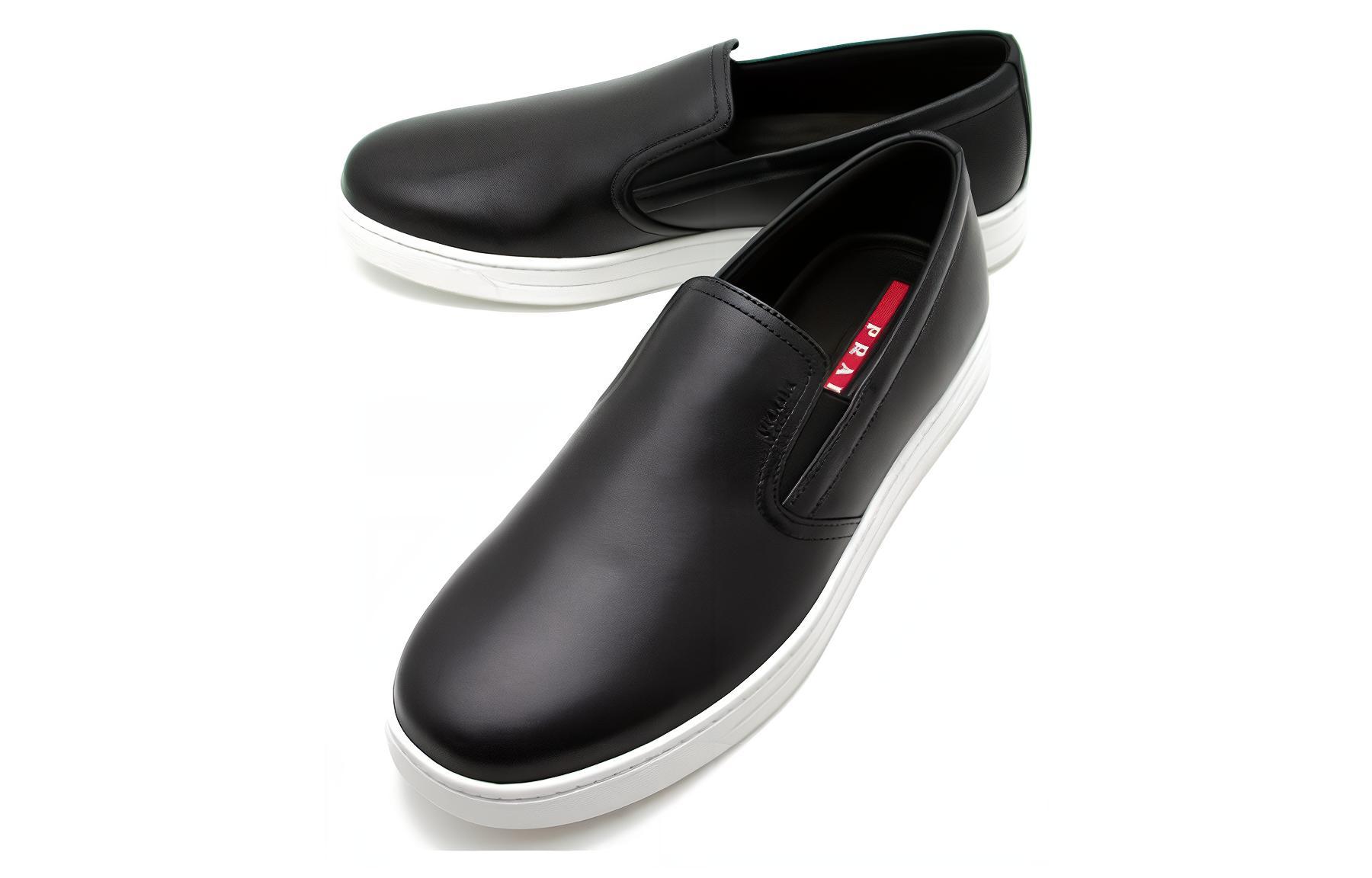 Lookbook Sneakers Prada in Pelle Nera Basse a Punta Tonda 4D2733_3O9U_F0632