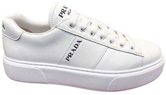 PRADA プラダトライアングルロゴローカットスニーカー白 36.5 PRADA プラダトライアングルロゴローカットスニーカー白 36.5