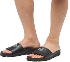 普拉达黑色皮革涼鞋 2X3060_A21_F0002 Sizing 普拉达黑色皮革涼鞋 2X3060_A21_F0002