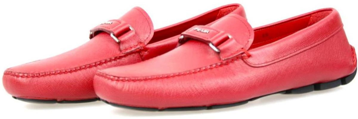Sneakers Slip-On Kulit Prada 'Merah' 2DD102_053_F0041 Lookbook Sneakers Slip-On Kulit Prada 'Merah' 2DD102_053_F0041