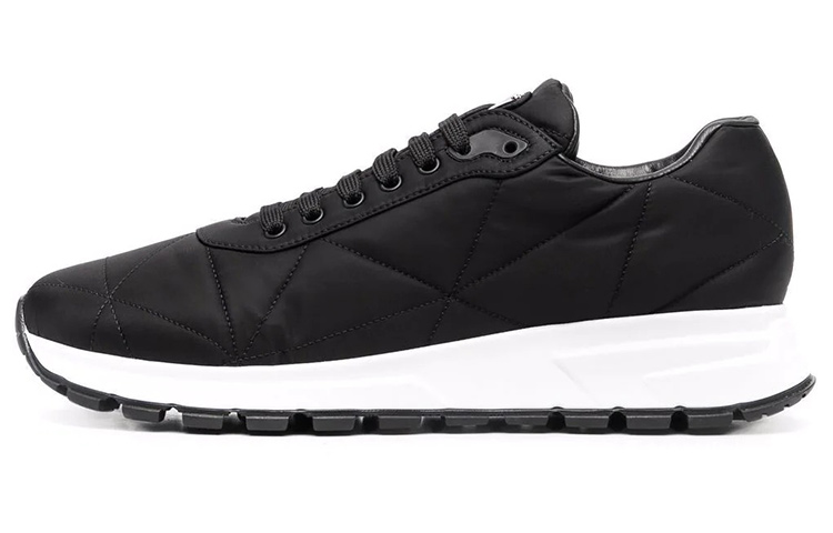 Buy 普拉达标牌黑色运动鞋 2EE367_3LGO_F0002_F_G000