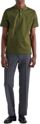 Polo Prada Slim Fit Manga Corta Hombre Verde Militar. UJN444-XGS-F0161-S-WEO Lookbook Polo Prada Slim Fit Manga Corta Hombre Verde Militar. UJN444-XGS-F0161-S-WEO