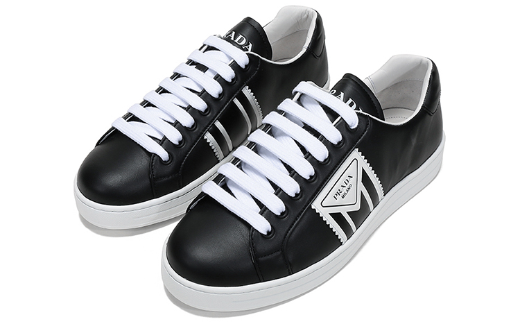 Lookbook Prada Low Top Kasut Fesyen 'Hitam Putih' 4E3544_3L8U_F0967