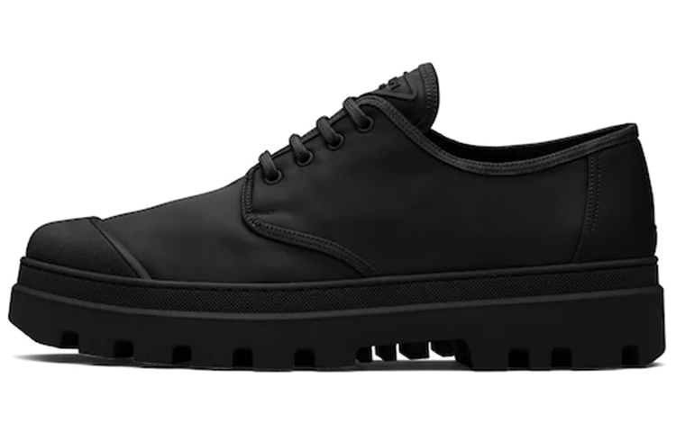 Prada Low-Top Sneakers 'Black'