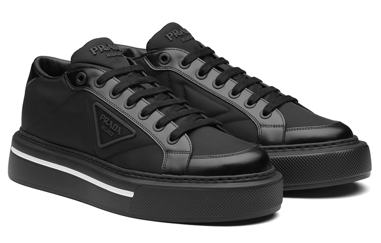Lookbook PRADA Macro Re-Nylon 尼龍皮革 運動 時尚板鞋 男款 黑色
