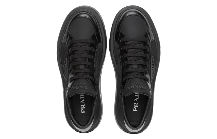 Shop PRADA Macro Re-Nylon 尼龍皮革 運動 時尚板鞋 男款 黑色