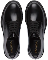 Shop PRADA 普拉達 磨砂皮系帶鞋 黑色