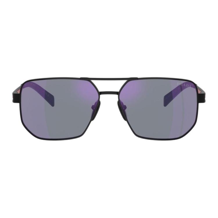 Lookbook 프라다 남성 아비에이터 선글라스 블랙 레터링 로고 디자인. 0PS51ZS1BO70A