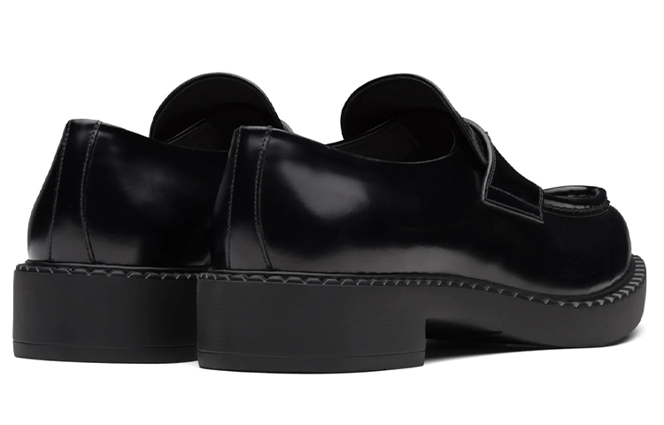 Prada Monolith 'Black Patent Leather' 圖 4