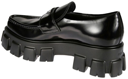 PRADA Monolith 皮革 百搭休閒樂福 厚底鞋 男款 黑色 Lookbook PRADA Monolith 皮革 百搭休閒樂福 厚底鞋 男款 黑色