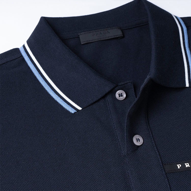 Sizing PRADA Polo de Manga Corta Azul Marino con Logo y Rayas. SJN256-322-F01AE