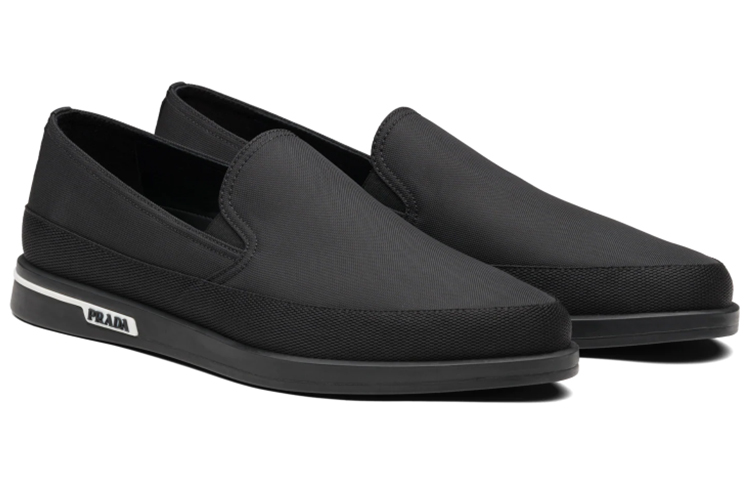 Order 普拉达尼龙“功能便鞋” 4D3488_71L_F0632