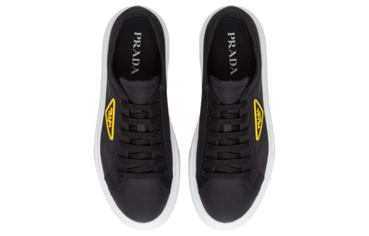 Shop Prada 尼龍華達呢車輪低筒運動鞋 '黑黃' 4E3560-W08-F0C5Z