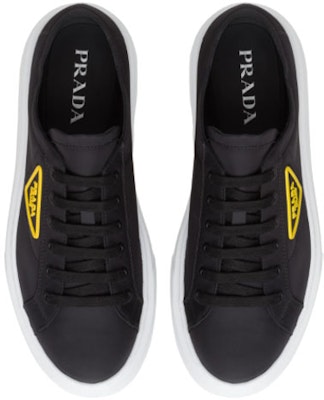 Prada 尼龍華達呢車輪低筒運動鞋 '黑黃' 4E3560-W08-F0C5Z Shop Prada 尼龍華達呢車輪低筒運動鞋 '黑黃' 4E3560-W08-F0C5Z