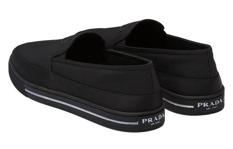 Details for PRADA 時尚 套腳 男士休閒 黑色