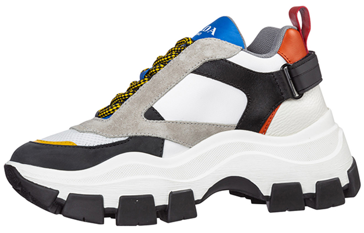 プラダ ペガサス スニーカー『ブラック ホワイト グレー』2EE324-8RE