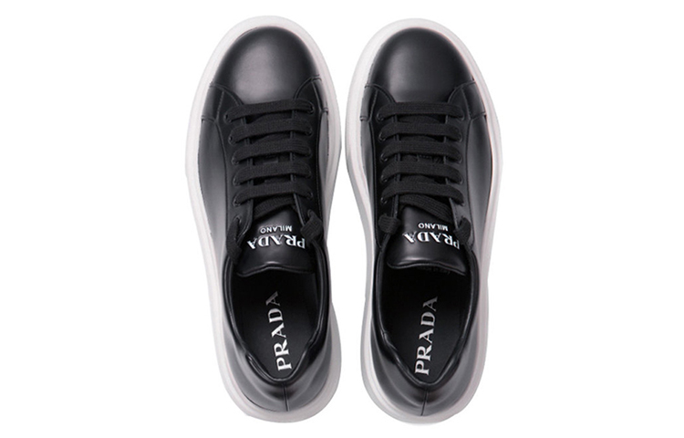 Shop Prada Sneaker Kulit Platform 'Hitam' 4E3489_B4L_F0967