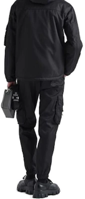 プラダ リナイロン ブラック スリムフィット ジョガーパンツ サイドポケット付き メンズ SS21. SPH130-1WQ8-F0002-S-211 Cheap プラダ リナイロン ブラック スリムフィット ジョガーパンツ サイドポケット付き メンズ SS21. SPH130-1WQ8-F0002-S-211