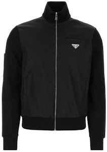 프라다 리나일론 블랙 스탠드 칼라 집업 재킷 남성용. UJL189-11JE-F0806-S-212 Order 프라다 리나일론 블랙 스탠드 칼라 집업 재킷 남성용. UJL189-11JE-F0806-S-212