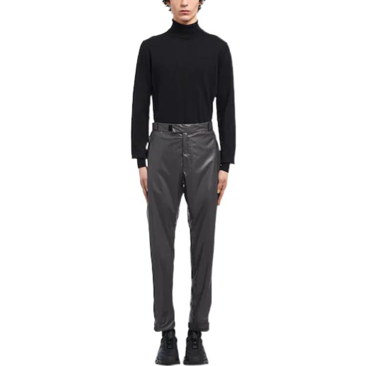 Lookbook PRADA Re-Nylon FW22 男士可调节弹性腰带休闲裤 黑色 SPH135-1T2Y-F0D65-S-212