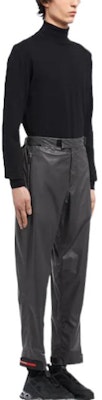 PRADA Re-Nylon FW22 男士可调节弹性腰带休闲裤 黑色 SPH135-1T2Y-F0D65-S-212 Purchase PRADA Re-Nylon FW22 男士可调节弹性腰带休闲裤 黑色 SPH135-1T2Y-F0D65-S-212