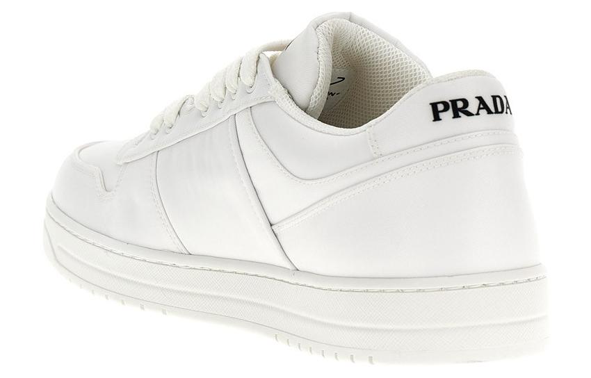 Lookbook PRADA Prada Downtown 圓頭綁帶 低幫 板鞋 男款 白色