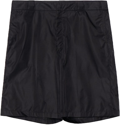 普拉达 Re-Nylon SS21 黑色休闲百慕大短裤 SPG32-1WQ8-F0002-S-182 Buy 普拉达 Re-Nylon SS21 黑色休闲百慕大短裤 SPG32-1WQ8-F0002-S-182