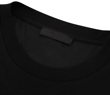 프라다 리나일론 SS22 블랙 트라이앵글 로고 니트 크루넥 티셔츠 UJN661-11CK-F0002-S-221 Cheap 프라다 리나일론 SS22 블랙 트라이앵글 로고 니트 크루넥 티셔츠 UJN661-11CK-F0002-S-221