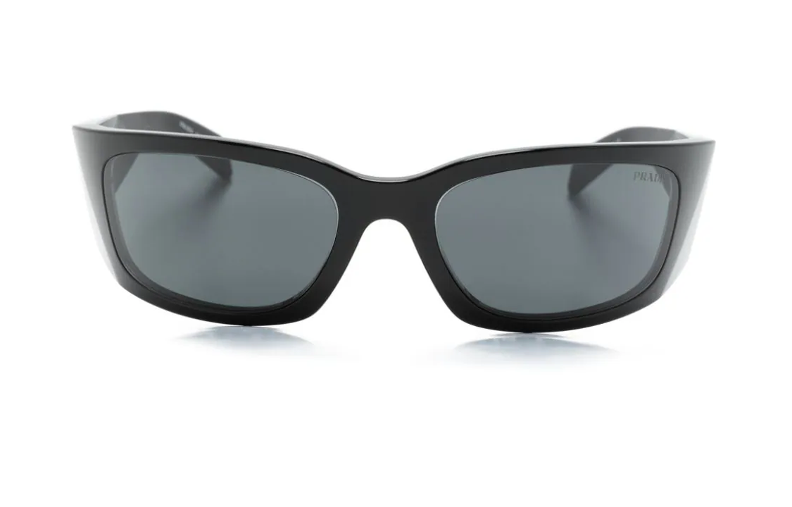 Lookbook Gafas de Sol PRADA Rectangulares Negras de Acetato con Logo para Hombre. 0PRA19S1AB5S0