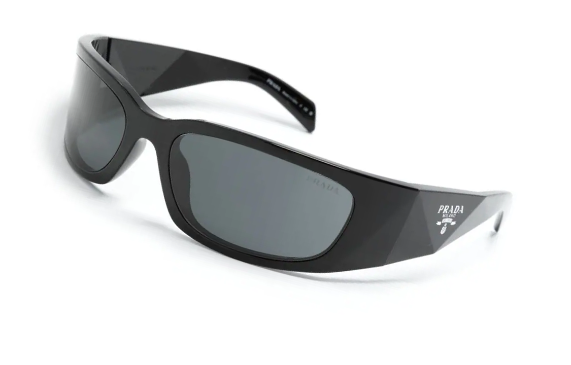 Shop Gafas de Sol PRADA Rectangulares Negras de Acetato con Logo para Hombre. 0PRA19S1AB5S0