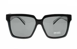 Lookbook PRADA Retro Square Sunglasses with Logo Temple Beige Unisex Couples Style SPR24ZF-1AB5S057