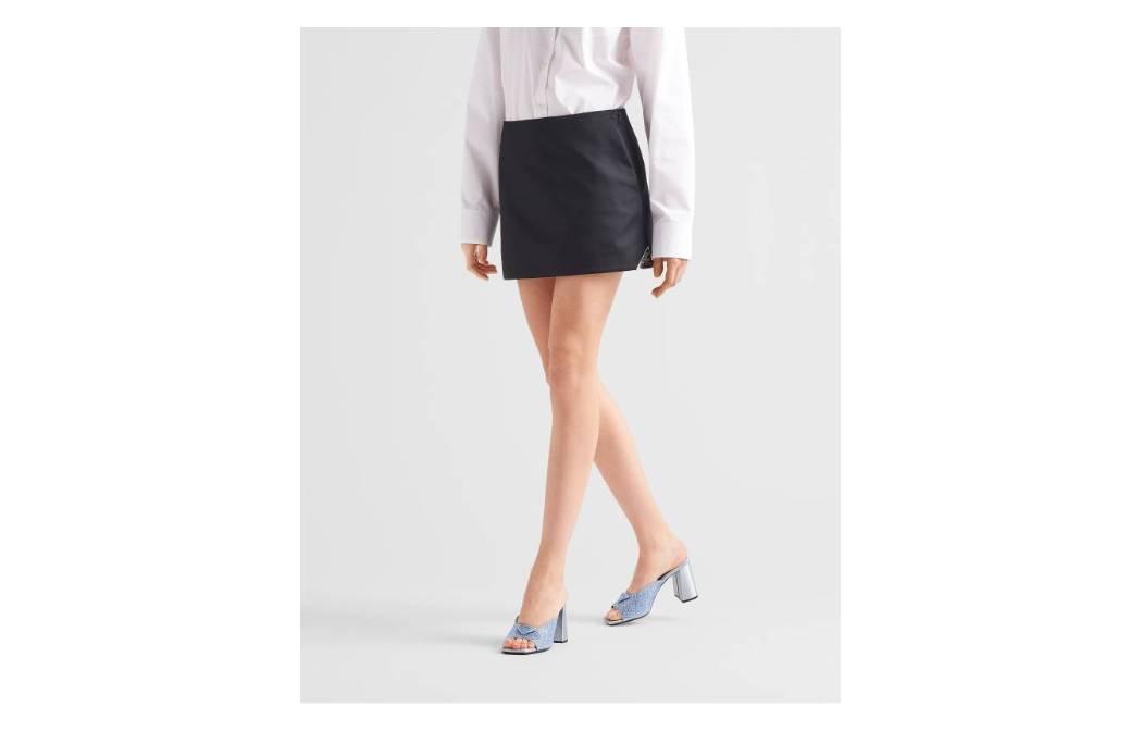 Lookbook Prada 蓝色水晶缎面高跟穆勒鞋 1XX6422AWLF0076F085