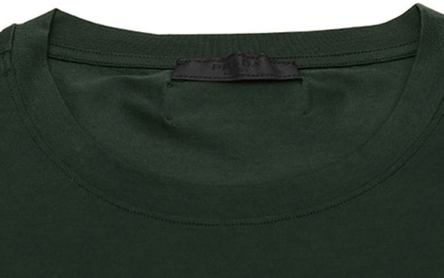 Camiseta PRADA Slim Fit Algodón Cuello Redondo Verde Oscuro UJM564-710-F0422-S-092 Details for Camiseta PRADA Slim Fit Algodón Cuello Redondo Verde Oscuro UJM564-710-F0422-S-092