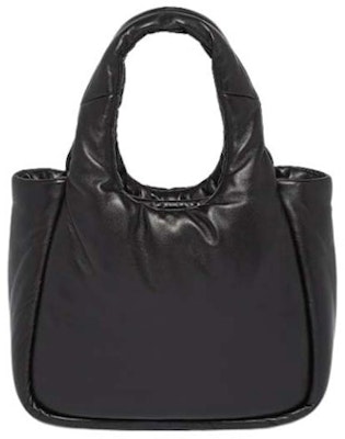 프라다 소프트 나파 가죽 패딩 미니백 (블랙)
Lookbook 프라다 소프트 나파 가죽 패딩 미니백 (블랙)