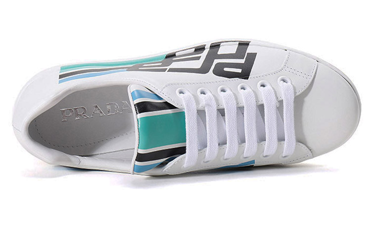 Purchase 普拉达运动鞋'白色皮革' 4E3409_3KQL_F0009