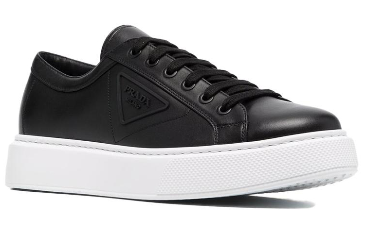 Lookbook 普拉达运动鞋 "黑白" 4E3560_A21_F0632