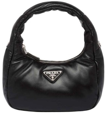 프라다 소프트 패딩 나파 미니백 (블랙)
Buy 프라다 소프트 패딩 나파 미니백 (블랙)