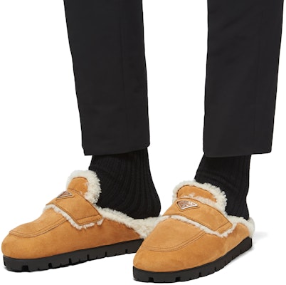 Prada Sport Slide 'Kenyamanan Hangat Shearling Cokelat' 2S2956_1A6_F0046_F_A000 Purchase Prada Sport Slide 'Kenyamanan Hangat Shearling Cokelat' 2S2956_1A6_F0046_F_A000