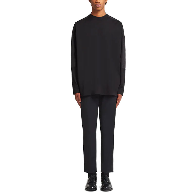 Lookbook 普拉达 SS21 黑色长袖尼龙细节Polo衫 UJL184-1YR5-F0806-S-212